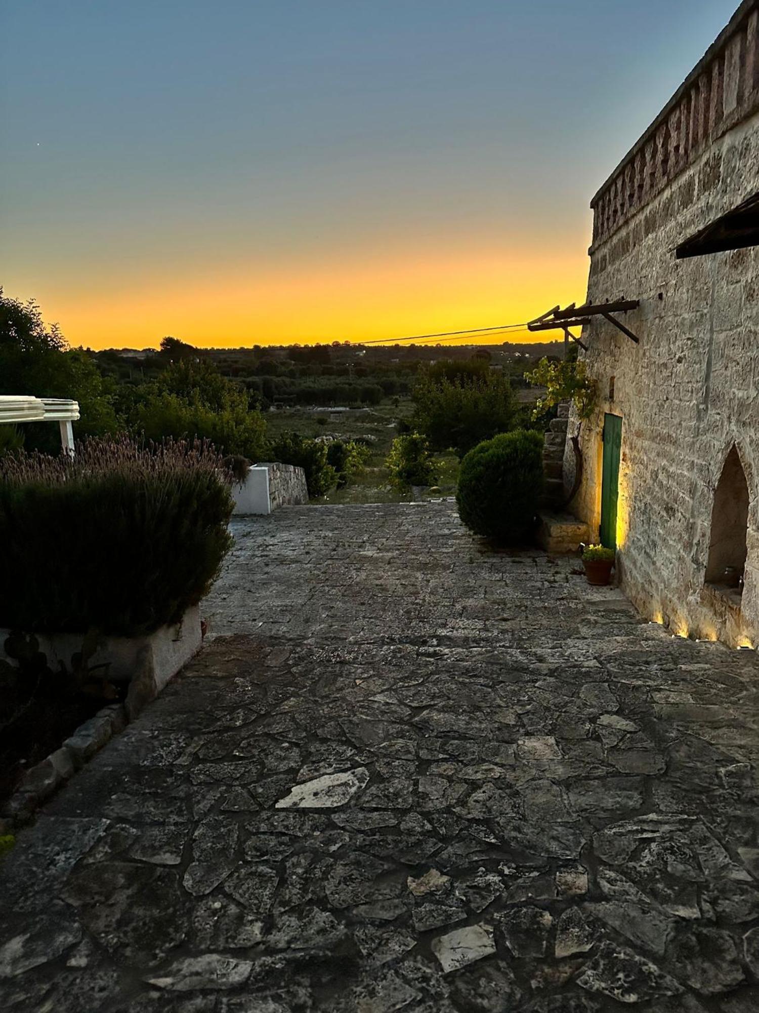 Podere Del Gelso Bianco, Vacation Rental オストゥーニ エクステリア 写真